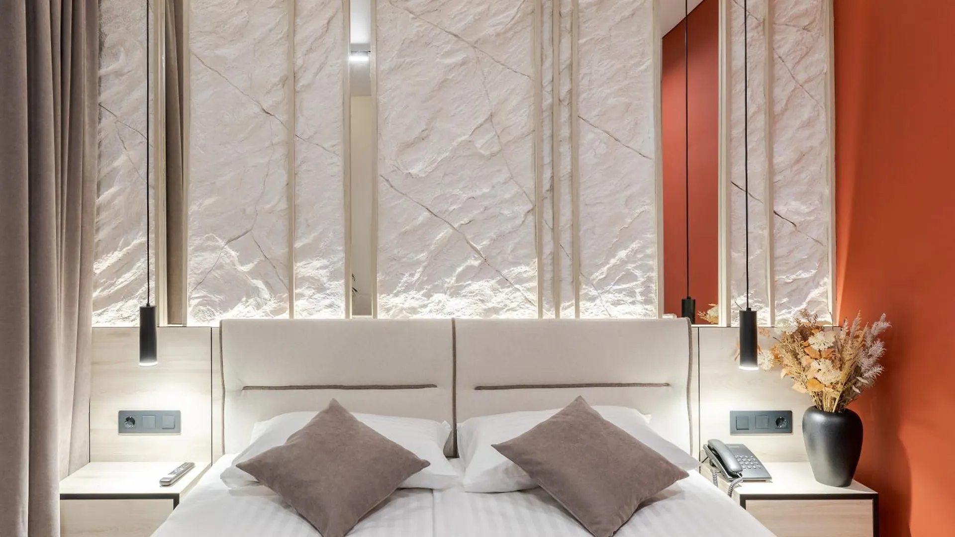 Accent Apart-Hotel Lviv 0*,  Ucrânia