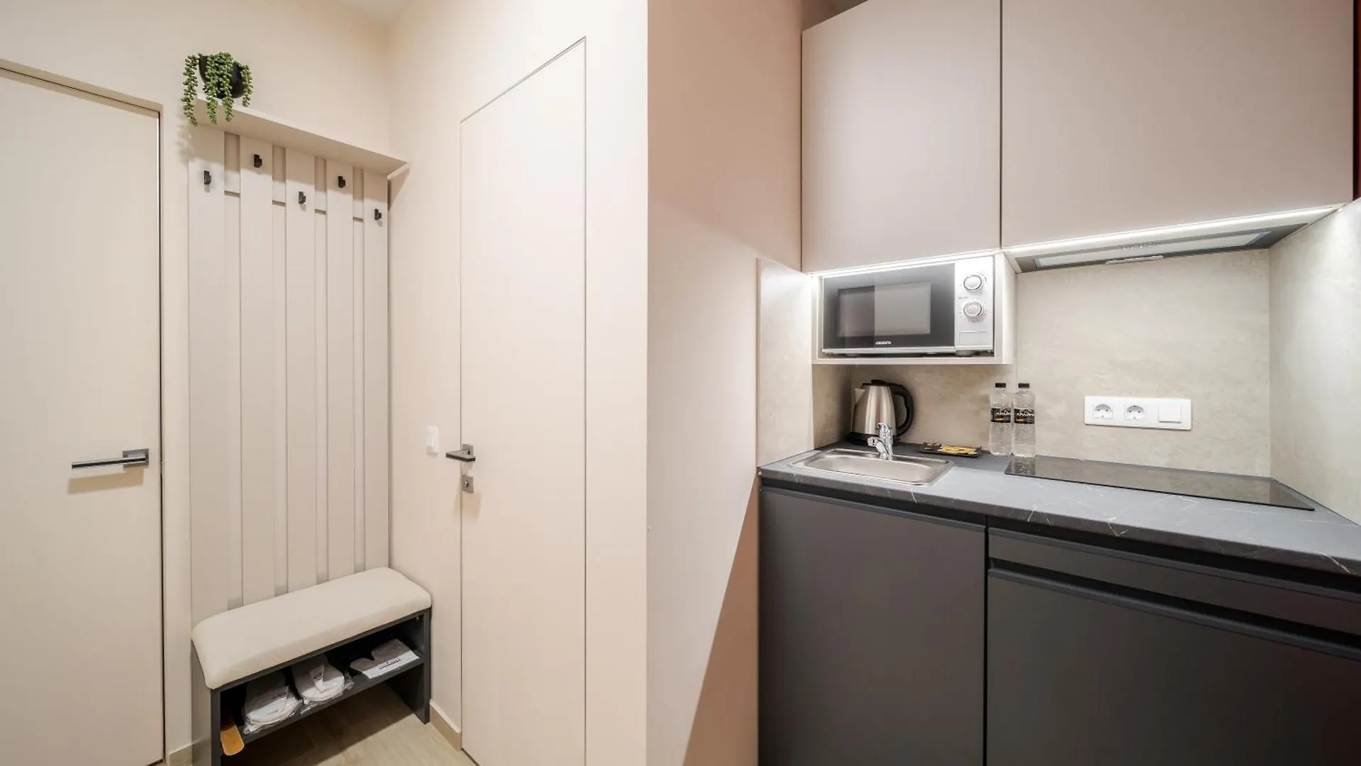 Accent Apart-Hotel Lviv