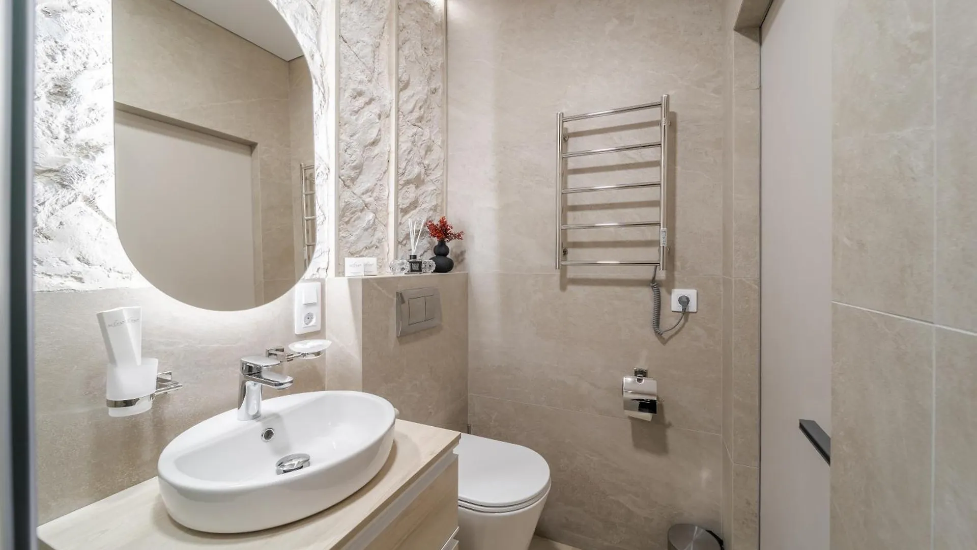 Accent Apart-Hotel Lviv