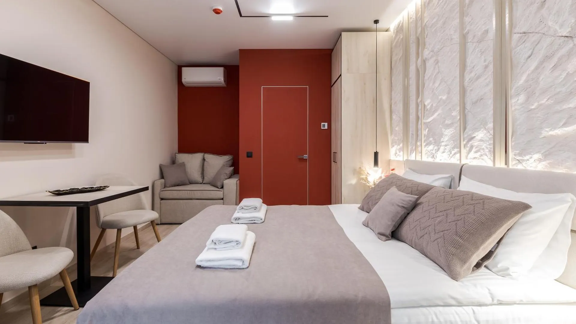 Accent Apart-Hotel Lviv 0*,  Ucrânia